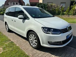 Weiß Gebraucht 2018 VW Sharan Highline Van / Kleinbus | 16.000 € (Superpreis)