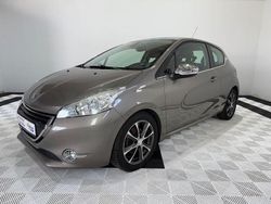 Grau Gebraucht 2015 Peugeot 208 Allure Kleinwagen | 7.499 € (Fairer Preis)