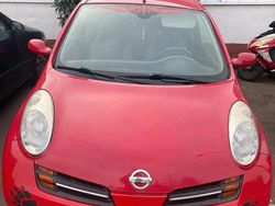 Rot Gebraucht 2003 Nissan Micra Kleinwagen | 1.500 €