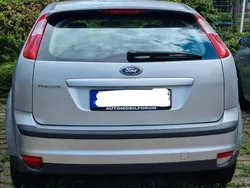 Grau Gebraucht 2008 Ford Focus Limousine | 2.000 € (Guter Preis)