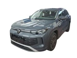 Delfingrau metallic Gebraucht 2025 VW Tayron R SUV | 47.990 € (Superpreis)