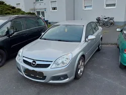 Silber Gebraucht 2006 Opel Vectra Limousine | 3.000 € (Fairer Preis)