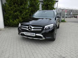 Obsidianschwarz metalliclack Gebraucht 2018 Mercedes GLC220 SUV | 25.980 € (Guter Preis)