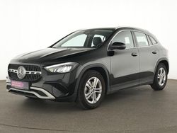 Nachtschwarz Gebraucht 2024 Mercedes GLA180 SUV | 30.438 € (Superpreis)