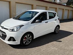 Weiß Gebraucht 2015 Hyundai i10 Kleinwagen | 4.800 € (Fairer Preis)