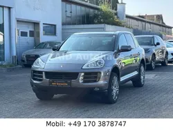 Grau Gebraucht 2010 Porsche Cayenne Turbo Basis SUV | 12.999 €