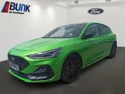 Mean green Gebraucht 2024 Ford Focus ST Limousine | 36.980 € (Fairer Preis)
