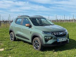 Braun Gebraucht 2023 Dacia Spring Extreme Kleinwagen | 12.790 € (Guter Preis)