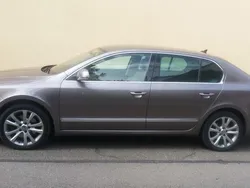 Beige metallic Gebraucht 2010 Skoda Superb Limousine | 10.700 €