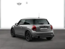 Metallic Gebraucht 2022 Mini ONE Classic Kleinwagen | 21.990 € (Etwas zu teuer)