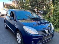 Blau Gebraucht 2010 Dacia Sandero Ambiance Kleinwagen | 2.100 € (Fairer Preis)