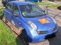 Blau Gebraucht 2003 Nissan Micra Kleinwagen | 750 € (Fairer Preis)