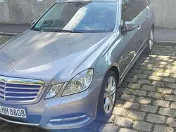 Grau Gebraucht 2011 Mercedes E200 Avantgarde Kombi | 9.888 € (Guter Preis)