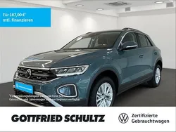Blau Gebraucht 2024 VW T-Roc Life SUV | 23.350 € (Guter Preis)