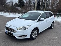 Weiß Gebraucht 2017 Ford Focus Titanium Kombi | 7.100 € (Guter Preis)