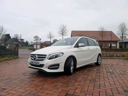 Weiß Gebraucht 2016 Mercedes B200 Van / Kleinbus | 13.500 € (Etwas zu teuer)