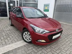 Rot Gebraucht 2018 Hyundai i20 Passion Kleinwagen | 7.990 € (Guter Preis)