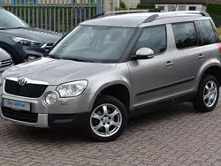 Beige Gebraucht 2009 Skoda Yeti Experience SUV | 3.490 € (Fairer Preis)