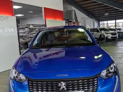 Lackierung vertigoblau (metallic) Gebraucht 2022 Peugeot 208 Allure Kleinwagen | 20.490 € (Teuer)