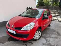 Rot Gebraucht 2007 Renault Clio II Authentique Kleinwagen | 1.234 € (Fairer Preis)