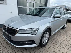 Silber Gebraucht 2020 Skoda Superb Ambition Kombi | 14.880 € (Fairer Preis)