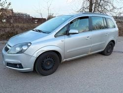 Silber Gebraucht 2006 Opel Zafira Van / Kleinbus | 750 € (Superpreis)