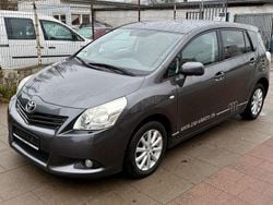 Silber Gebraucht 2012 Toyota Verso Travel Van / Kleinbus | 6.580 € (Guter Preis)