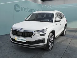 Weiß Gebraucht 2022 Skoda Kodiaq Tour SUV | 29.940 € (Guter Preis)