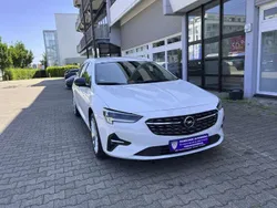 Schneeweiss/summitwhite/arctic Gebraucht 2020 Opel Insignia Business Elegance Kombi | 15.949 € (Superpreis)