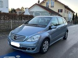 Grau Gebraucht 2006 Mercedes B200 Van / Kleinbus | 3.900 € (Superpreis)