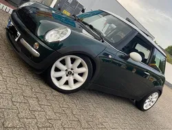 Grün Gebraucht 2003 Mini Cooper Kleinwagen | 2.200 €