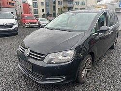 Schwarz Gebraucht 2017 VW Sharan Highline Van / Kleinbus | 14.900 €