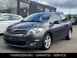 Grau Gebraucht 2013 Toyota Auris Edition Limousine | 3.690 € (Superpreis)