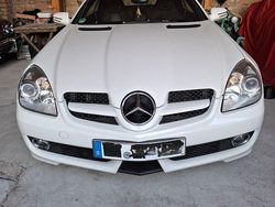 Weiß Gebraucht 2010 Mercedes SLK200 Cabrio | 16.750 € (Teuer)