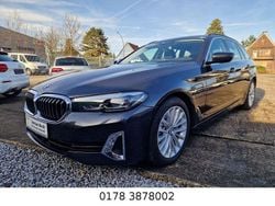 Sophistograu brillanteffekt Gebraucht 2021 BMW 530e Luxury Line Kombi | 25.200 € (Superpreis)