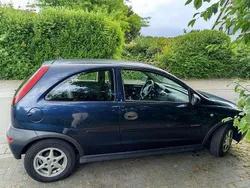 Blau Gebraucht 2001 Opel Corsa Comfort Limousine | 500 € (Superpreis)