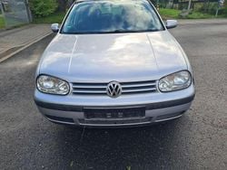 Silber Gebraucht 2000 VW Golf IV Edition Limousine | 1.250 € (Fairer Preis)