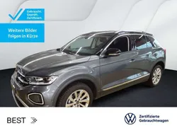 Indiumgrau metallic/schwarz Gebraucht 2024 VW T-Roc Style SUV | 28.499 € (Fairer Preis)
