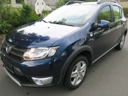 Cosmos blau Gebraucht 2016 Dacia Sandero Prestige Kleinwagen | 9.950 € (Fairer Preis)