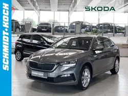 Grau Gebraucht 2023 Skoda Scala Clever Kleinwagen | 17.780 € (Fairer Preis)