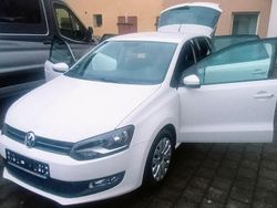 Weiß Gebraucht 2010 VW Polo Team Limousine | 4.500 € (Fairer Preis)