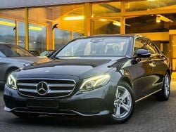 Blau Gebraucht 2017 Mercedes E200 Limousine | 25.999 € (Etwas zu teuer)