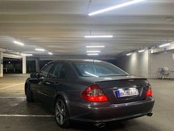 Grau Gebraucht 2007 Mercedes E320 Avantgarde Limousine | 5.700 € (Guter Preis)