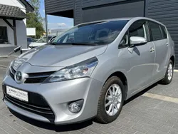 Silber Gebraucht 2016 Toyota Verso Edition-S Van / Kleinbus | 14.470 € (Fairer Preis)