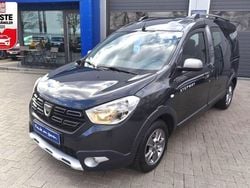 Grau Gebraucht 2019 Dacia Dokker Stepway Van | 15.980 € (Etwas zu teuer)