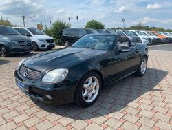 Schwarz Gebraucht 2000 Mercedes SLK230 Cabrio | 6.800 € (Etwas zu teuer)