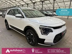 Weiß Gebraucht 2023 Kia e-Niro Vision SUV | 29.990 € (Etwas zu teuer)