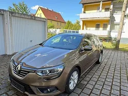 Braun Gebraucht 2016 Renault Mégane GrandTour Kombi | 10.999 € (Fairer Preis)