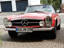 Rot Gebraucht 1967 Mercedes 250 Cabrio | 125.000 €