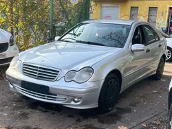 Iridiumsilber metalliclack Gebraucht 2007 Mercedes C200 Limousine | 3.399 € (Superpreis)